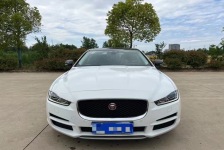 捷豹 XE