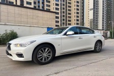英菲尼迪Q50
