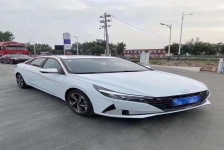 现代 伊兰特
