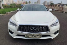 英菲尼迪Q50