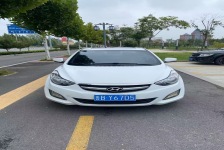 现代 朗动