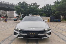 现代 伊兰特