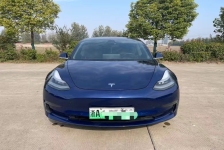 特斯拉 Model 3