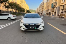 比亚迪 秦