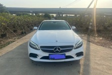 奔驰C级