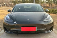 特斯拉 Model 3