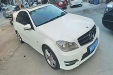 奔驰C级