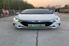 比亚迪 秦