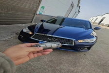 英菲尼迪Q50
