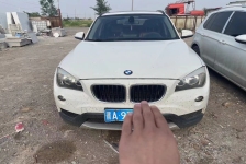 宝马X1