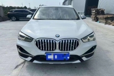 宝马X1