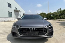 奥迪 Q8