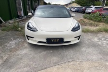 特斯拉 Model 3