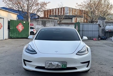 特斯拉 Model 3