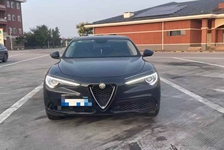 阿尔法·罗密欧 Stelvio