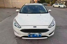 福特 福克斯三厢