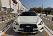 英菲尼迪Q50