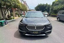 宝马X1